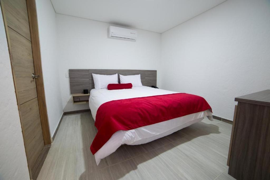 Hotel Med 70 Medellín Eksteriør bilde
