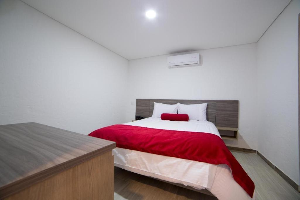 Hotel Med 70 Medellín Eksteriør bilde