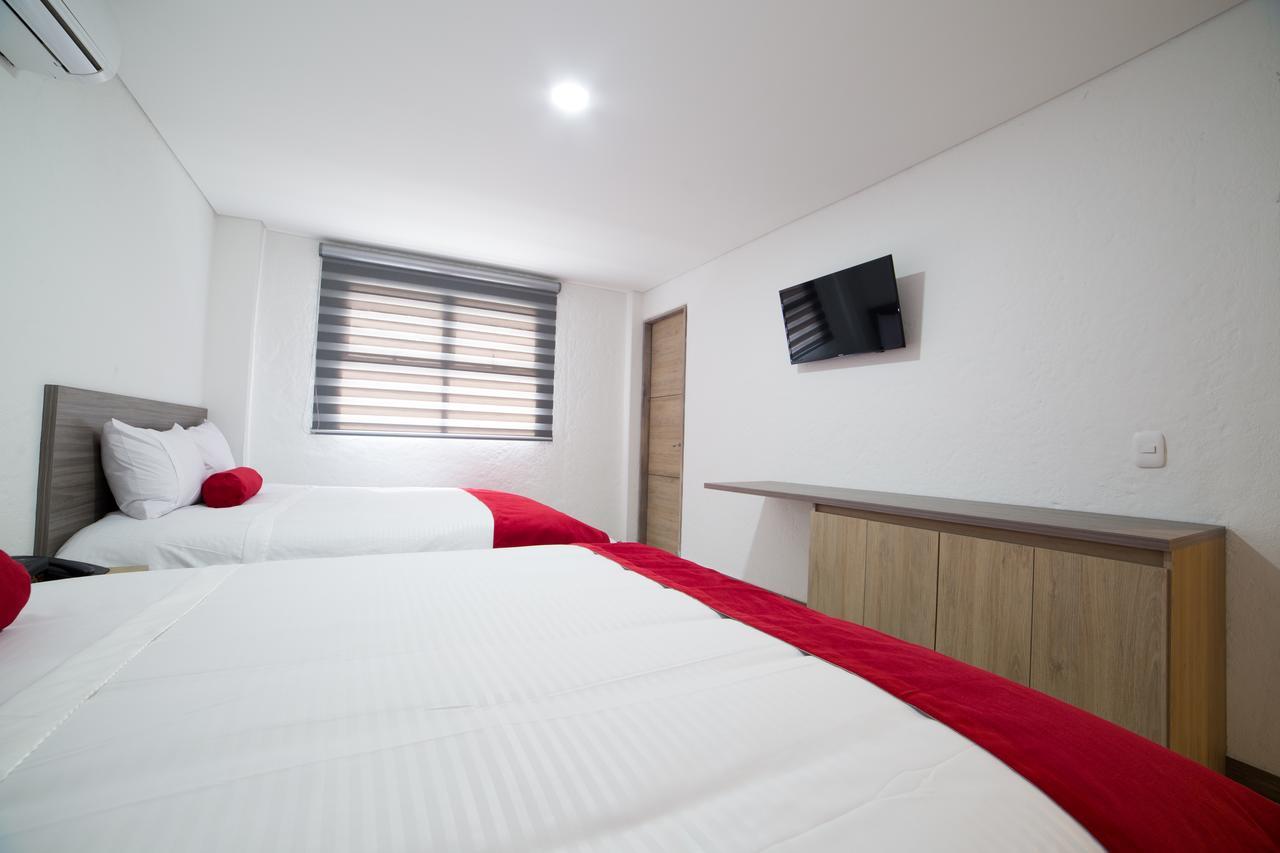 Hotel Med 70 Medellín Eksteriør bilde