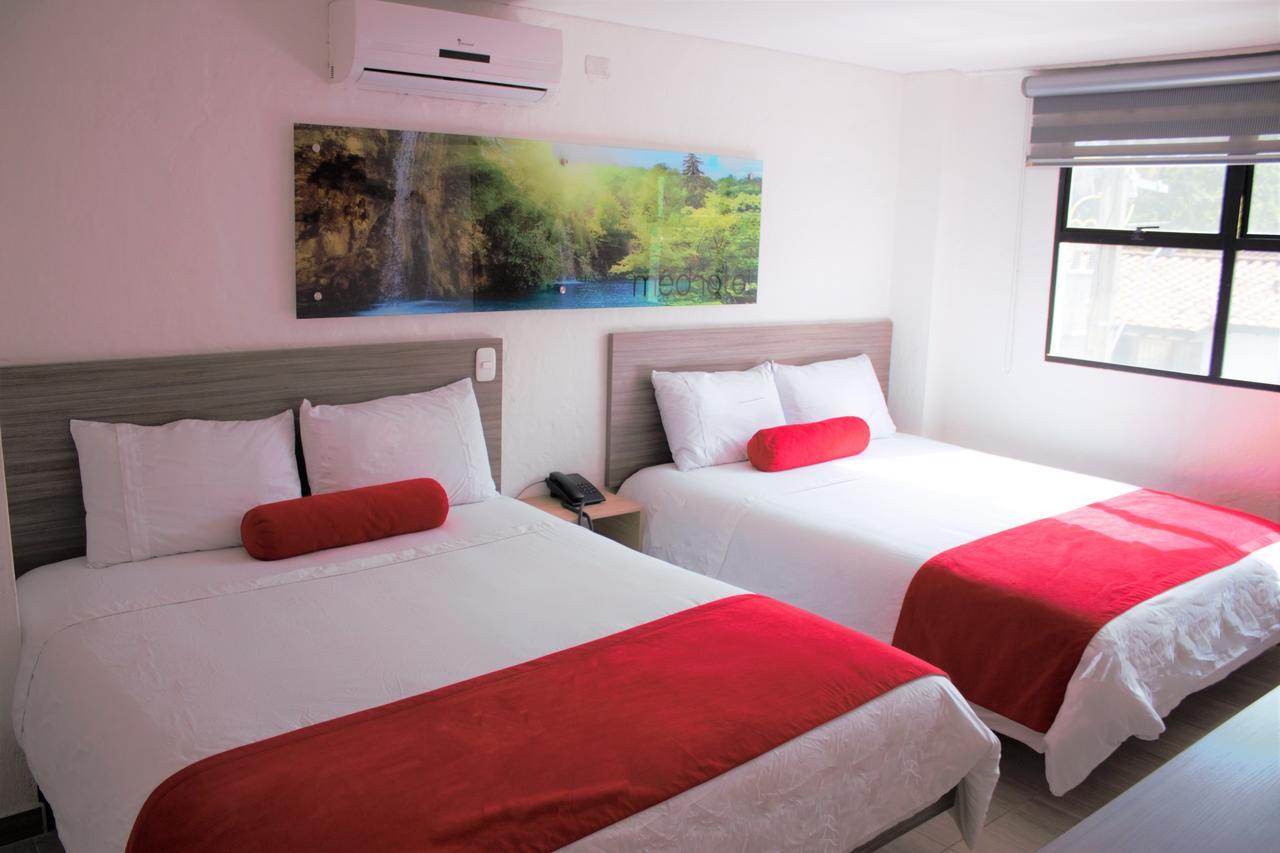 Hotel Med 70 Medellín Eksteriør bilde